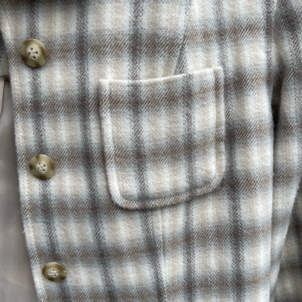Cropped Jacket - Picture 3 of 7